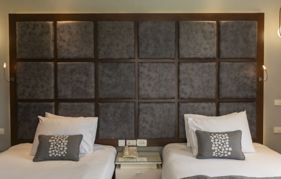 Jacuzzi Suite-Posh Club