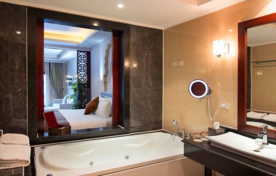 Executive Suite- Posh Club