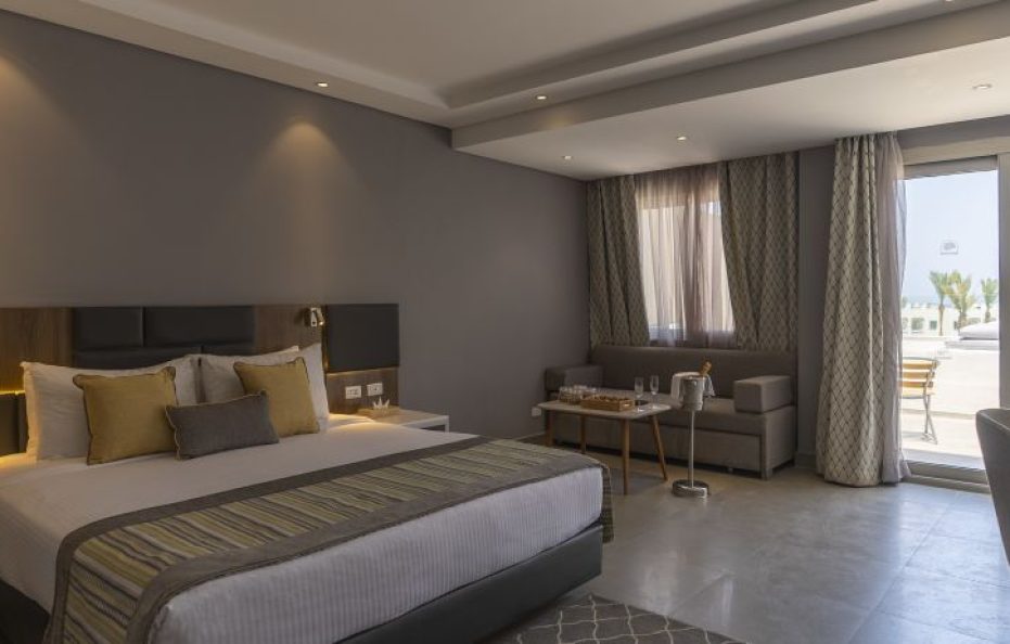Jacuzzi Suite- Posh Club