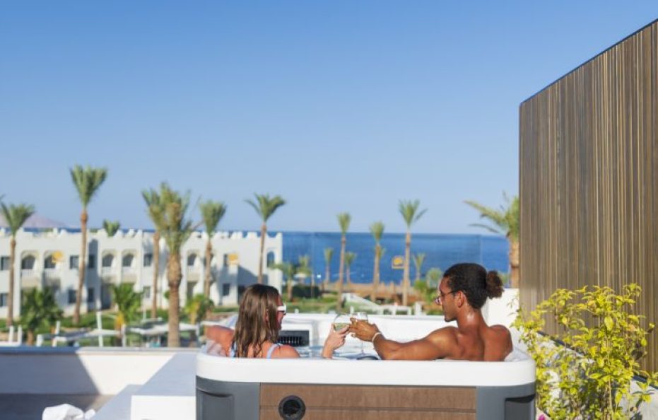 Jacuzzi Suite- Posh Club