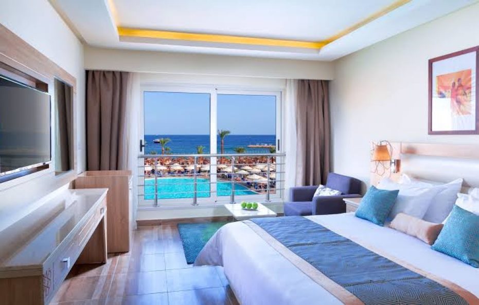 JUNIOR SUITE WITH SEA VIEW