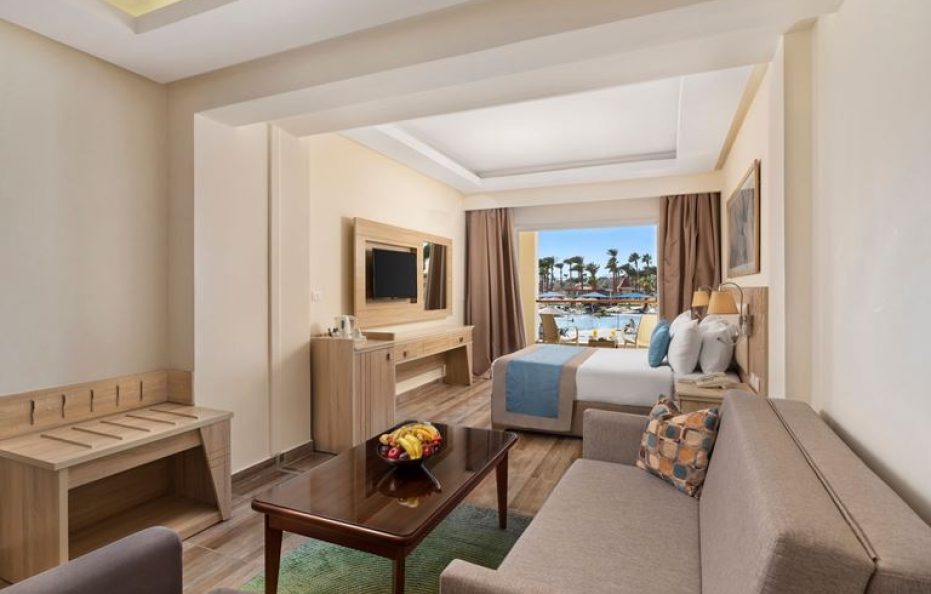 JUNIOR SUITE WITH SEA VIEW