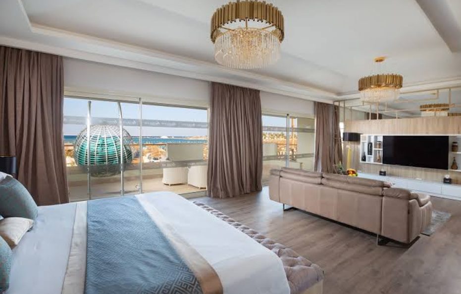 LUXURY VILLA WITH SEA VIEW