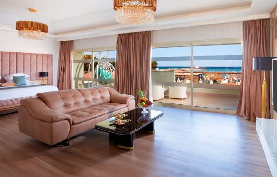 LUXURY VILLA WITH SEA VIEW
